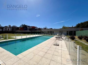 Departamento · 44m² · 2 Ambientes · 2 Amb con Balcon y Vestidor - Edificio con Sum y Pileta