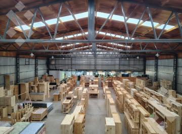Bodega-Galpón · 1600m² · 4 Ambientes · En Alquiler | Galpón de 1600 m² | Barda del Medio | Río Negro