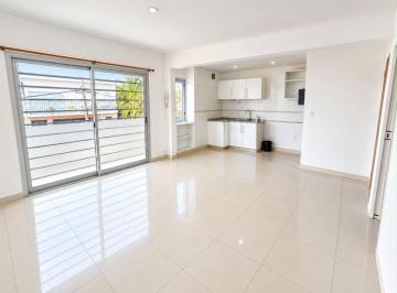 Departamento de 3 ambientes, Vicente López · Departamento en Alquiler en Olivos