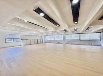 Oficina comercial · 738m² · 4 Ambientes · 5 Cocheras · Oficina en Centro (Capital Federal)