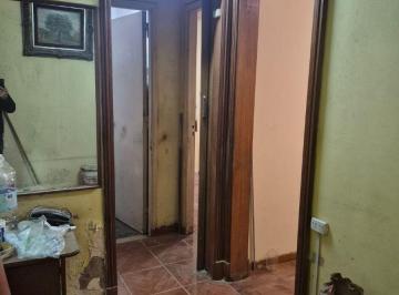 Departamento de 2 ambientes, Almagro · Departamento de 2 Ambientes a Refaccionar en Planta Baja Al Frente