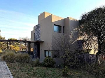 Casa de 6 ambientes, Mendiolaza · Casa en Venta en La Serena, Mendiolaza