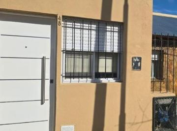 Casa · 27m² · 1 Ambiente · 172 Entre 30 y 31 Berisso - Monoambiente en Alquiler