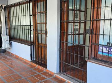 Local comercial · 24m² · 1 Ambiente · Local en Venta en Martínez, San Isidro – 24 m² en Paseo de Fleming, Ideal Inversión