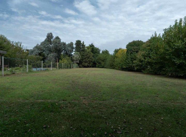 Terreno · 1400m²