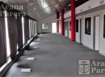 Oficina comercial · 520m² · 10 Ambientes · 3 Cocheras · Alquiler Oficinas - a Moreau de Justo m