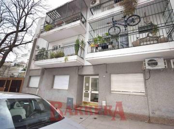 Departamento · 37m² · 2 Ambientes · 2 Amb Semi Amoblado 2° por Escalera