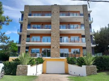 Departamento de 2 ambientes, Las Gaviotas · Departamento de 2 Ambientes C/cochera, Las Gaviotas