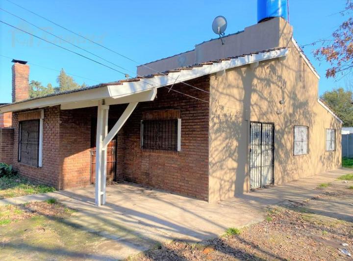 Casa · 100m² · 4 Ambientes · 1 Cochera