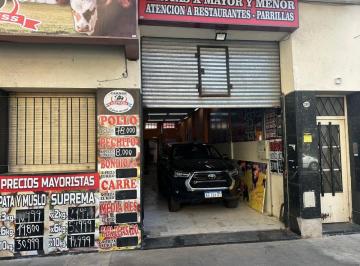 Local comercial de 3 ambientes, Boedo · Local con Oficina C Entrada de Garage - 142 m² Todo Frente y Pb - Sin Expensas - Cerca Av Garay y Subte