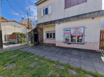 PH · 55m² · 3 Ambientes · 1 Cochera · Casa PH en Venta en Santa Teresita Todo en Planta Baja
