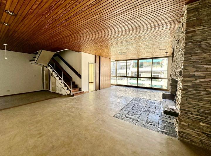 Departamento · 178m² · 5 Ambientes · 1 Cochera