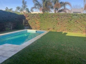 Casa de 5 ambientes, Tigre · Alquiler en Una Planta en Barrio La Comarca