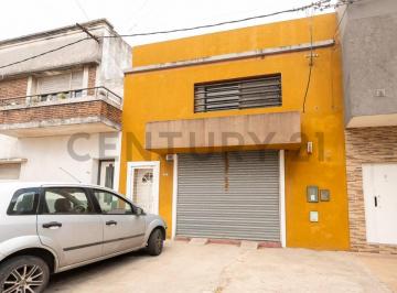 Bodega-Galpón · 340m² · Galpón en Venta 118 E/40 y 41 - La Plata