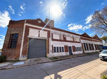 Bodega-Galpón · 1147m² · Venta Galpón 1200 m² en Bernal