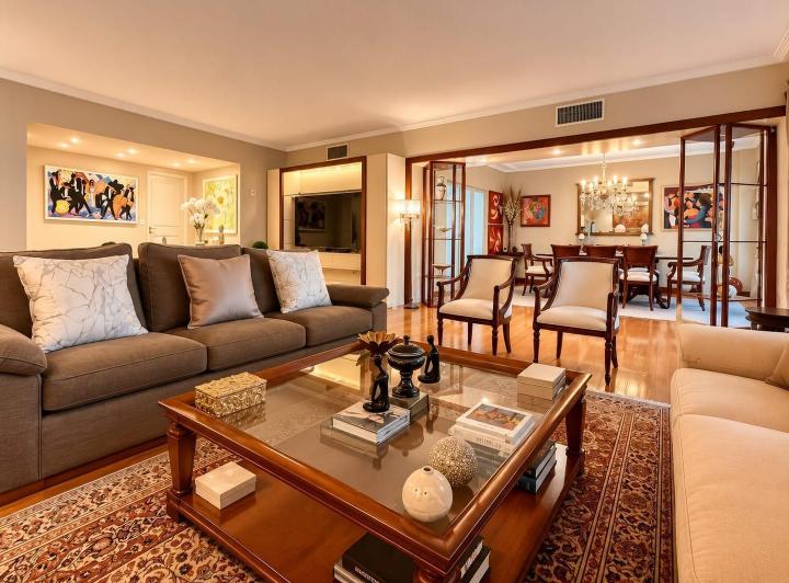 Departamento · 223m² · 6 Ambientes · 3 Cocheras
