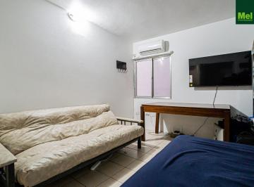 Departamento · 18m² · 1 Ambiente · Monoambiente Apto Profesional Frente a Parque Las Heras