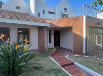 Casa · 190m² · 6 Ambientes · 1 Cochera · Alquiler | Villa Argentina | 3 Dor. | 190 m² | 3 Baños | Patio C/ Galeria - Asador | Cochera C/ Port