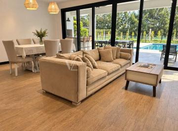 Casa · 255m² · 5 Ambientes · 3 Cocheras · Casa Amoblada en Alquiler en Tipas, Nordelta, Tigre