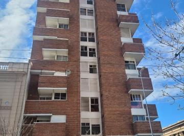 Departamento · 65m² · 3 Ambientes · Vendo Dpto 2 Dor. Balcon, Frente. Gran Ubicacion. Alquilado, Rentabilidad Ideal