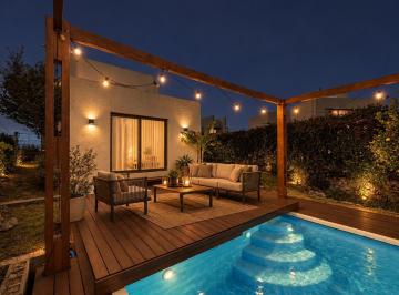 Casa · 188m² · 7 Ambientes · 2 Cocheras · Casa en Venta en Terrazas de La Estanzuela