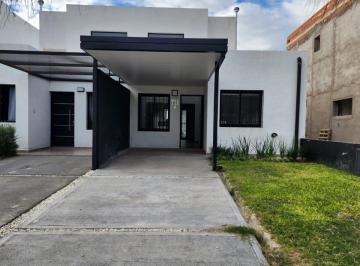 Casa de 1 ambiente, Córdoba · Docta Venta Duplex Nuevo a Estrenar 2 Dorm Baño Zonificado Quincho Gas Natural Seguridad