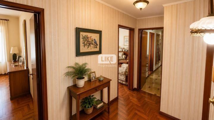Casa · 210m² · 7 Ambientes · 2 Cocheras