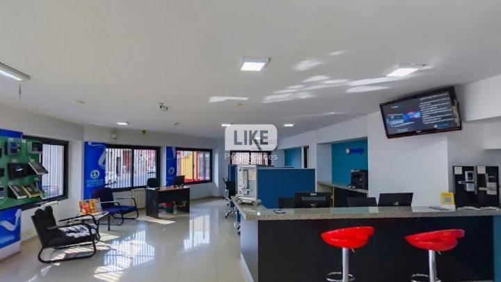 Oficina comercial · 400m²