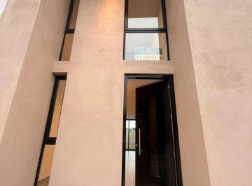 Casa de 5 ambientes, Córdoba · Casa en Alquiler, Barrio Privado Distrito Sur, 3 Dorm. con Pileta y Cochera.