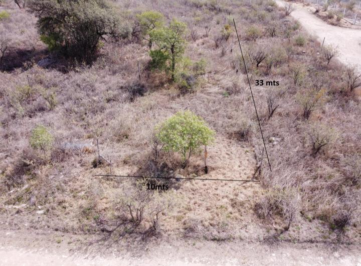 Terreno · 330m²