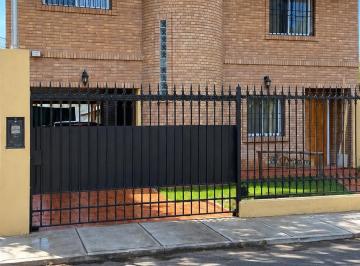 Casa de 5 ambientes, El Bermejo · Casa + Depto en Venta Guaymallen