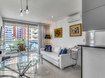 Departamento · 32m² · 2 Ambientes · 1 Cochera · Apartamento un Dormitorio en Venta Punta del Este