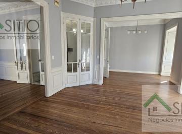 Departamento · 168m² · 5 Ambientes · Vendo Apartamento de 3 Dorm. 168 m² en Aguada