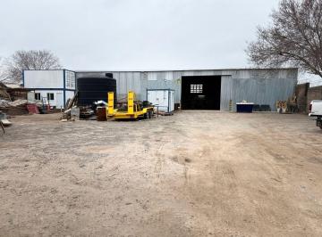 Bodega-Galpón · 550m² · 4 Ambientes · 6 Cocheras · En Venta Galpon con Predio B° Confluencia Neuquén