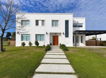 284562.png · Venta Casa de 6 Ambientes en San Sebastián, Área 12