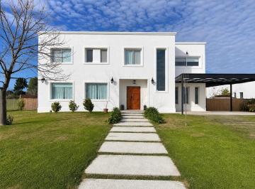 284562.png · Venta Casa de 6 Ambientes en San Sebastián, Área 12