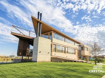 Casa · 271m² · 7 Ambientes · 2 Cocheras · Venta / Permuta - Casa 3 Dorm. con Vistas Al Lago - Vida Barrio Cerrado, Funes.