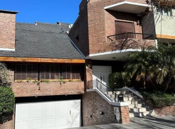 Casa · 338m² · 5 Ambientes · 2 Cocheras · Venta Casa 5 Amb, Jardin, Piscina y Cochera en V. Devoto