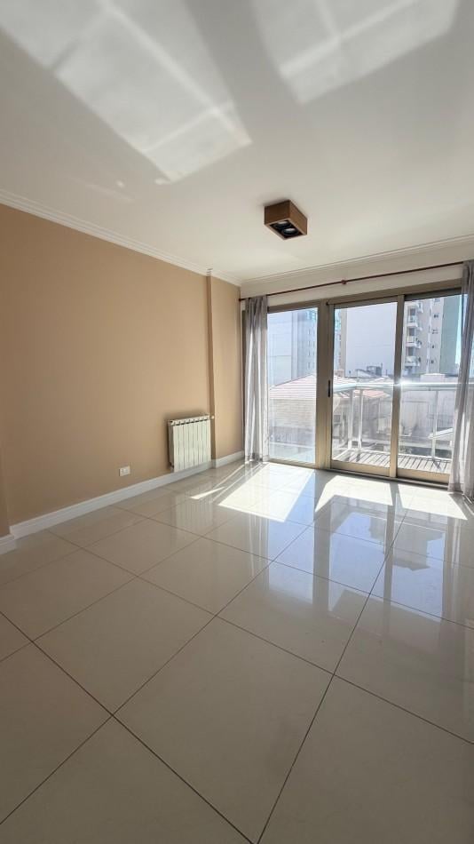 Departamento en venta en La Perla – A una cuadra del mar