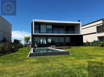 Casa · 380m² · 6 Ambientes · Casa - Costas