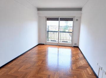 Departamento de 3 ambientes, Colegiales · Alquiler 3 Ambientes Al Frente con Balcon