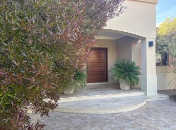 Casa de 7 ambientes, Mayor Drummond · Excelente Casa en Barrio Rincon de Araoz