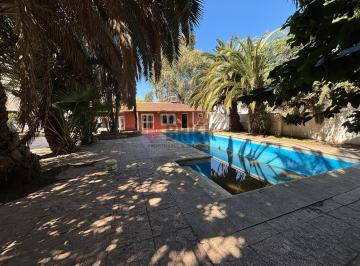Quinta vacacional · 60m² · 1 Ambiente · Quinta en Villa Luzuriaga
