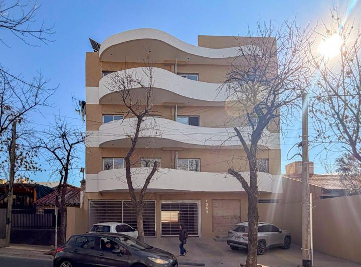 Departamento · 60m² · 2 Ambientes · 1 Cochera