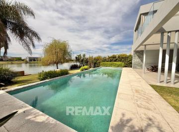Casa · 273m² · 6 Ambientes · 4 Cocheras · Venta Casa El Canton 6 Amb. Muelle Pileta Segurid