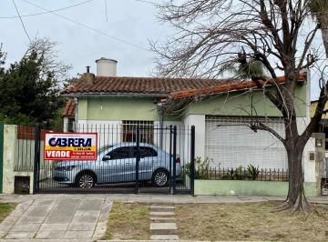 Casa · 86m² · 4 Ambientes · 1 Cochera · Casa en Lomas de Zamora Este