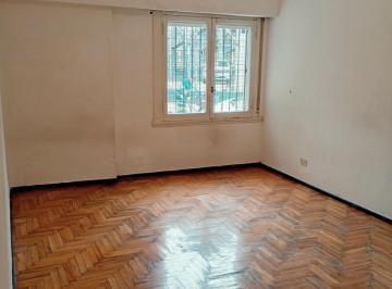 Departamento · 44m² · 2 Ambientes · Venta Depto 2 Amb P. B. Amplio Excelente Ubic