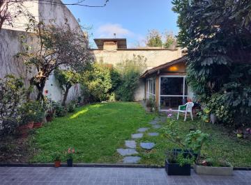 Departamento · 60m² · 3 Ambientes · Departamento en Monte Castro Venta