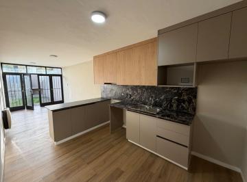 Casa de 5 ambientes, Ciudad de Mendoza · Casa Reciclada a Nuevo en Venta 3 Dorm. con Jardín y 2 Cocheras – Sexta Sección