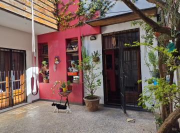 PH · 84m² · 4 Ambientes · Hermoso PH en Caballito! Sin Expensas, Dos Patios con Parrilla.